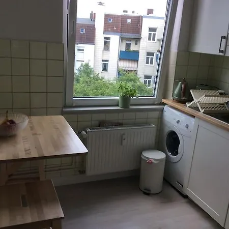 Altbauwohnung Mit Viel Charme In Zentraler Lage *